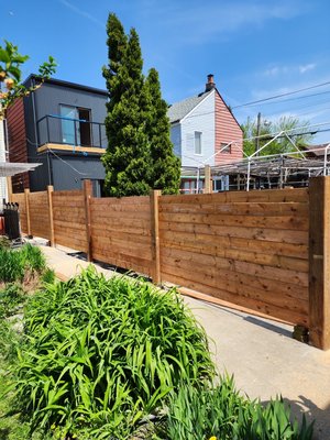 Building fence in downtown Toronto - The fence remodel was done to replace an old chain link fence, which was in a bad shape. The owners absolutely love it and spend more time enjoying their backyard. Building fence in downtown Toronto - The fence remodel was done to replace an old chain link fence, which was in a bad shape. The owners absolutely love it and spend more time enjoying their backyard.