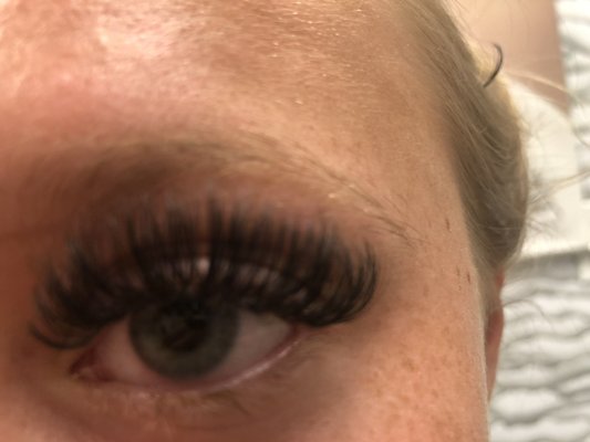 Eyelash extensions - Eyelash extensions brighten you up Eyelash extensions - Eyelash extensions brighten you up
