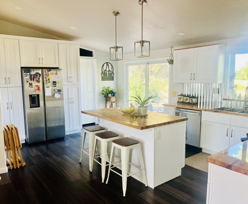 Full Kitchen Remodel by NAZ Plumbing LLC - Full Kitchen Remodel by NAZ Plumbing LLC
Owner Mike Manning completed this entire project from floor to ceiling, including all plumbing, fixtures, flooring, and finish work. The result is a beautifully updated, functional kitchen built with care and craftsmanship.

Proudly serving Chino Valley, Prescott, Prescott Valley, and Northern Arizona.
Licensed • Bonded • Insured — ROC #358217