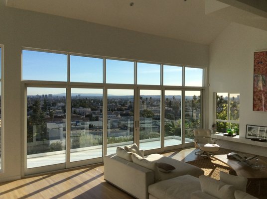 Home Window Tinting - Home Window Tinting to block heat, UV and glare reduction also to enhance the view looking out. Huper Optik Sech window film. Home Window Tinting - Home Window Tinting to block heat, UV and glare reduction also to enhance the view looking out. Huper Optik Sech window film.