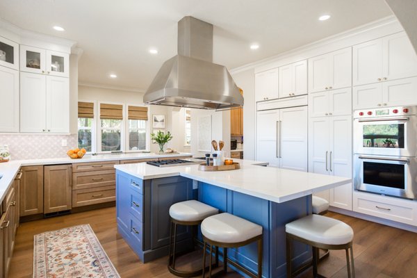 Hostess' Haven, Yorba Linda - We love a return client! This lovely family needed help updating their kitchen, primary bedroom, and guest room. Using the style profile we’d already built, we designed these additional spaces to flow seamlessly with the rest of the home. We opened up their kitchen, added timeless and elevated tile details, and gave them a major update to their primary bathroom! Now their home is ready to host company with ease. We love giving our clients useful AND beautiful homes.
Build: APEX Construction
Photography: Frames by Fig Hostess' Haven, Yorba Linda - We love a return client! This lovely family needed help updating their kitchen, primary bedroom, and guest room. Using the style profile we’d already built, we designed these additional spaces to flow seamlessly with the rest of the home. We opened up their kitchen, added timeless and elevated tile details, and gave them a major update to their primary bathroom! Now their home is ready to host company with ease. We love giving our clients useful AND beautiful homes.
Build: APEX Construction
Photography: Frames by Fig