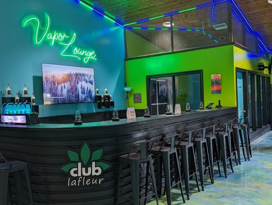 Club LaFleur - Club LaFleur (locatedin Canna Bloom Farmacy) is a social cannabis club/bar where you can come and try our different options of flower, vapes and concentrates. We also have Cannabis cocktails.