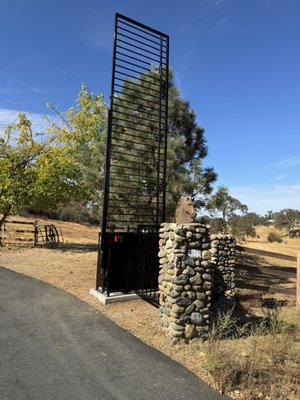 lift gates - these are lift gates vary dependable operators fully self contained solar lift gates - these are lift gates vary dependable operators fully self contained solar