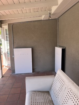 Susan G. | Beverly Hills - Haven system installed: 3 Tesla Powerwalls for essential appliances +pool pump
Estimated backup time: 96+ hours
Savings on bills: $20-$35 / month Susan G. | Beverly Hills - Haven system installed: 3 Tesla Powerwalls for essential appliances +pool pump
Estimated backup time: 96+ hours
Savings on bills: $20-$35 / month
