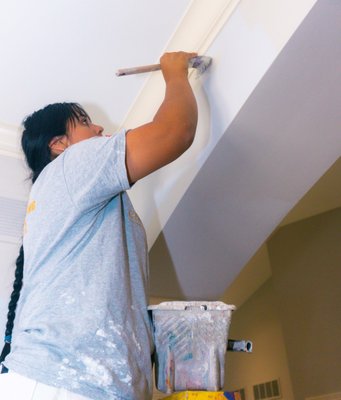 Professional Interior Painting – Residential Project - This interior painting project was completed following a professional process that included surface preparation, protection of surrounding areas, precision painting, and final inspection.

Our team focuses on clean lines, smooth finishes, and long-lasting results that improve both the appearance and value of the home.