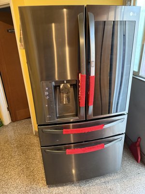 Refrigerator Repair - We service refrigerators of most major service brands. Our technicians provide licensed fridge diagnostic and repair services, helping you get your fridge back in working order in no time! Give us a call today to schedule or ask any questions. Refrigerator Repair - We service refrigerators of most major service brands. Our technicians provide licensed fridge diagnostic and repair services, helping you get your fridge back in working order in no time! Give us a call today to schedule or ask any questions.