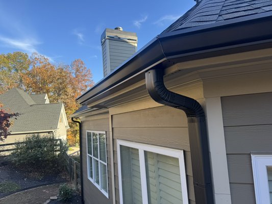 Dark Bronze Gutters in Canton, Ga - After this home received a fresh paint job, we helped tie in all the color schemes with our Dark Bronze Gutters. The Darker Gutters give it a good pop and make it the home stand out beautifully.