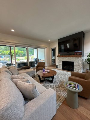 Regular maintenance cleaning - Regular maintenance cleaning in a beautiful Bothell house. Detailed care ensured the kitchen, bathrooms, and living areas look spotless and inviting.