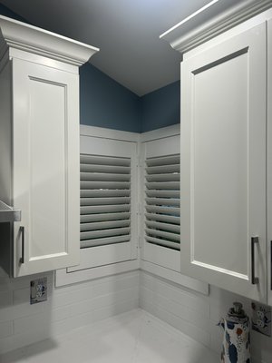 Shutters in Corner Window Application - Added corner window shutters to a kitchen remodel in Vallejo, CA Shutters in Corner Window Application - Added corner window shutters to a kitchen remodel in Vallejo, CA