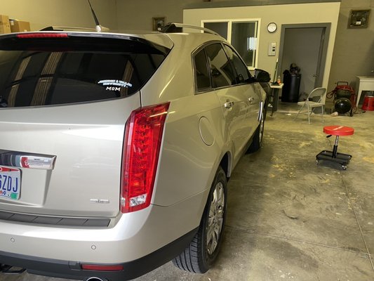 Cadillac SUV the dog here throughout the car!! Before and after photos - Standard exterior and interior detail with dog hair removal Cadillac SUV the dog here throughout the car!! Before and after photos - Standard exterior and interior detail with dog hair removal