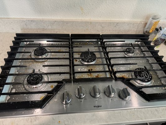 Kitchen Cleaning - This was a deep cleaning kitchen, the result was amazing! Kitchen Cleaning - This was a deep cleaning kitchen, the result was amazing!