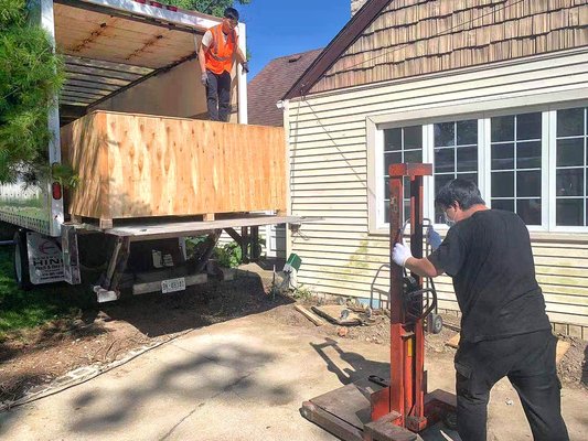 Jacuzzi Delivery ￼ - Delivery a jacuzzi for our client!
