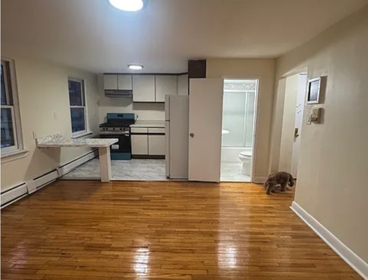 For Rent: $2,350/mo Jersey City, NJ 07302 - For Rent: $2,350/mo
Fees may apply
297 Grove St APT 3, Jersey City, NJ 07302
What's special
Hardwood floorsFreshly paintedSpacious one-bedroom apartment
Spacious one-bedroom apartment available in a prime location in downtown Jersey City. The apartment features hardwood floors and has been freshly painted.
It is conveniently located near the Grove Street PATH train station and the financial center of downtown Jersey City, including the Newport Mall and various restaurants.
Pets are allowed. The requirements are one month's rent, one-and-a-half months' security deposit, and a one-month broker's fee. For Rent: $2,350/mo Jersey City, NJ 07302 - For Rent: $2,350/mo
Fees may apply
297 Grove St APT 3, Jersey City, NJ 07302
What's special
Hardwood floorsFreshly paintedSpacious one-bedroom apartment
Spacious one-bedroom apartment available in a prime location in downtown Jersey City. The apartment features hardwood floors and has been freshly painted.
It is conveniently located near the Grove Street PATH train station and the financial center of downtown Jersey City, including the Newport Mall and various restaurants.
Pets are allowed. The requirements are one month's rent, one-and-a-half months' security deposit, and a one-month broker's fee.