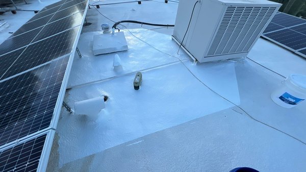 Cave Creek flat roof repair. - Quick repair on this leaky flat roof out in Cave Creek. Cleaned and re-coated with an acrylic membrane. Cave Creek flat roof repair. - Quick repair on this leaky flat roof out in Cave Creek. Cleaned and re-coated with an acrylic membrane.