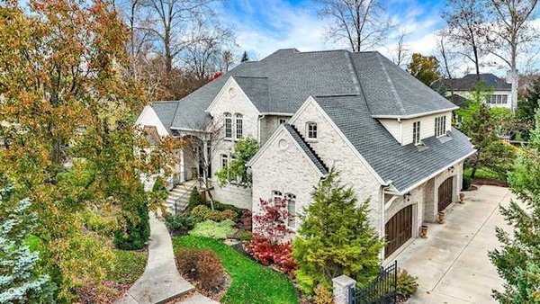 https://www.markdietel.com/property-search/detail/25/22008565/4128-wythe-ln-indianapolis-in-46250/ - xperience luxury living at its finest! This stunning gated estate in a prime location offers five bedrooms and seven bathrooms designed for those who value function and beauty. Enter through the gated drive, and step inside to discover a home where every feature is tailored for ease and style. Inside, you're greeted by elegant hardwood floors flowing through the main level. The kitchen is a dream come true for any chef-an expansive center island, stainless steel appliances, and a walk-in pantry make it perfect for entertaining. With modern cabinetry, a prog
