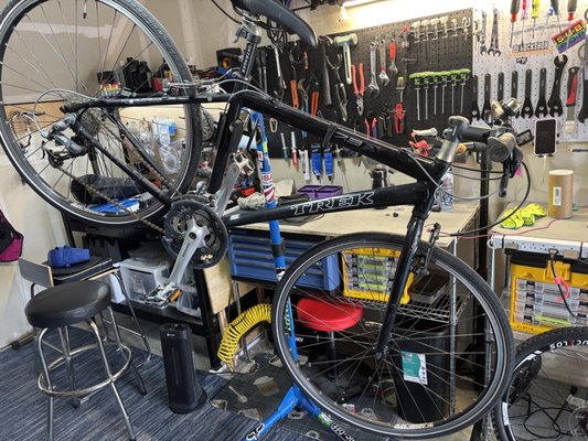 Trek Reborn! - Complete tear down and rebuild of a Trek commuter bike for a customer. Serviced everything and managed to bring the old girl back to life. Trek Reborn! - Complete tear down and rebuild of a Trek commuter bike for a customer. Serviced everything and managed to bring the old girl back to life.