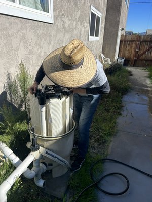 Filter cleaning - Proper filter cleaning will
Help ensure your pool
Is always Super Clean