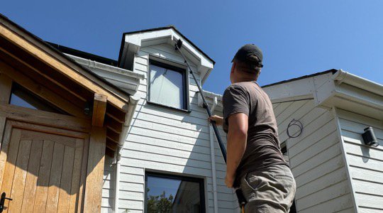 Window washing - We provide window cleaning services for residential and commercial buildings Window washing - We provide window cleaning services for residential and commercial buildings