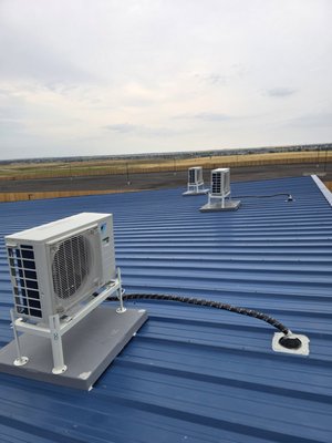 6 heat pump installation - We installed six Daikin Atmosphera Series heat pumps in a 16,000-square-foot office building. Each 12,000 BTU system is rated to provide heating in temperatures down to -22°F. After a full year of operation, the systems have demonstrated excellent performance, delivering energy-efficient cooling in the summer and reliable comfort throughout the winter season. 6 heat pump installation - We installed six Daikin Atmosphera Series heat pumps in a 16,000-square-foot office building. Each 12,000 BTU system is rated to provide heating in temperatures down to -22°F. After a full year of operation, the systems have demonstrated excellent performance, delivering energy-efficient cooling in the summer and reliable comfort throughout the winter season.