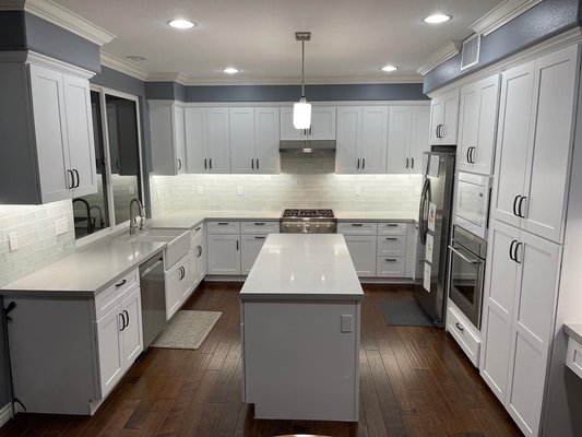 Fullerton kitchen remodel - This remodel was done on a kitchen that was just outdated. Cabinets were still functional, but clients wanted something more modern and sleek. They had a vision and we brought it to life. Fullerton kitchen remodel - This remodel was done on a kitchen that was just outdated. Cabinets were still functional, but clients wanted something more modern and sleek. They had a vision and we brought it to life.