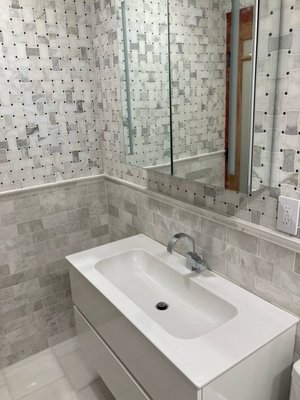 Kitchen & Bathroom Remodels - These are a few of my projects that we have completed. Whether it is Kitchens, Bathrooms, Tiling, Basements, Attics, Windows, Exterior/ interior doors, Sky lights, Framing, Sheetrock, Painting, Plumbing or Electrical work. We got you! 
Call/ Text us for your next project