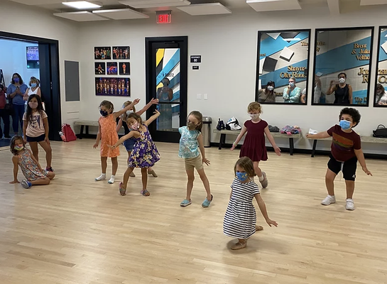 Early Childhood Classes - These are classes for children age 6 and under.
We offer Music and Movement which we'll discover ways our bodies can move in response to the music. We'll explore stretching, yoga, focused breathing, and musicals too! Music with Micaela is the perfect introduction to all things music, theatre, and the arts. Exciting musical games, rhythm work, and storytelling will be featured to help your kiddos develop creativity, listening skills, coordination, and more! Early Childhood Classes - These are classes for children age 6 and under.
We offer Music and Movement which we'll discover ways our bodies can move in response to the music. We'll explore stretching, yoga, focused breathing, and musicals too! Music with Micaela is the perfect introduction to all things music, theatre, and the arts. Exciting musical games, rhythm work, and storytelling will be featured to help your kiddos develop creativity, listening skills, coordination, and more!