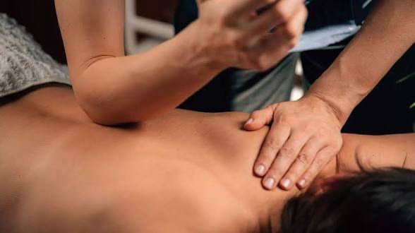 Deep tissue massage - The program is a therapeutic treatment combining a full-body special pain relieving oil massage with acupressure and stretching techniques. To further enhance your experience, your treatment includes soothing hot stone therapy and specialized deep muscle relief creams, allowing warmth and botanical ingredients to penetrate deeply into tired muscles and connective tissue. This powerful combination helps improve circulation, release stubborn knots, ease inflammation, and promote lasting muscular recovery.

Ideal for guests experiencing chronic stress, persistent pain, athletic fatigue, or restricted movement, each session is thoughtfully customized by our experienced therapists to address your body’s unique needs. Leave feeling lighter, stronger, deeply relaxed, and renewed with improved flexibility, enhanced circulation, and a profound sense of well-being.