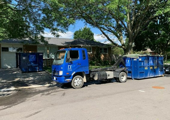 Distinct Disposal at your service ! - Distinct Disposal Service offers a range of bin sizes from 5, 10, 12, 14 and 20 yards. Call us today at 416-398-6875 Distinct Disposal at your service ! - Distinct Disposal Service offers a range of bin sizes from 5, 10, 12, 14 and 20 yards. Call us today at 416-398-6875