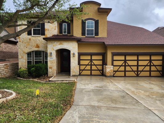 Bringing it back to its original glory! - This home got a SOFT WASH and a ROOF CLEAN, along with power washing the driveway and sidewalks. All the sidewalks and driveway where sealed as well. It looked brand new; the customer was selling her home and was very pleased.