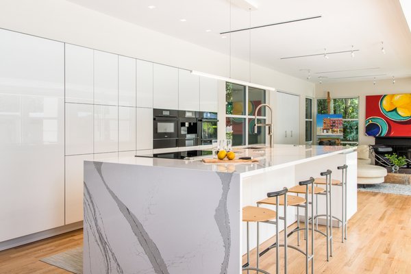 Contemporary Kitchen Remodel - Contemporary kitchen remodel in Winter Park Contemporary Kitchen Remodel - Contemporary kitchen remodel in Winter Park