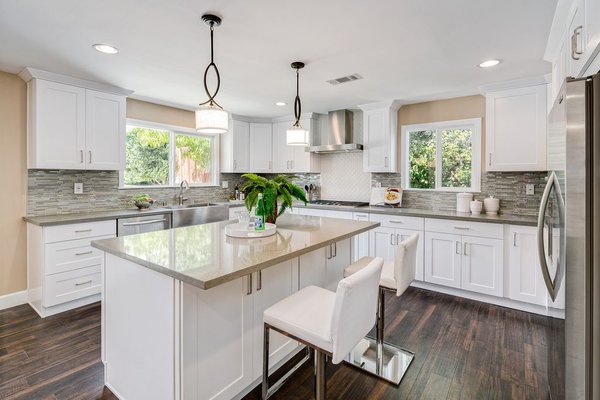 Modern & Elegant Home Renovations - Why Choose Us?
At Infinity Floors & Moldings Inc. You, the customer, are our top priority. We will always aim to exceed your expectations.
We offer fast and superior quality flooring installation for a variety of materials, including Hardwood, Solid, Engineered, Bamboo, Laminate, Carpet, Vinyl, Tile, WPC/SPC/LVT, Rigid Core, Backsplash, Moldings & more that will compliment any room and environment.
We carry a wide variety of popular and durable brands in the industry. Whatever your preferences or needs may be, we will give you the perfect floor, and do it within your schedule.
Our Services Include:
Free Estimates
Home/ Business Measurements
Take Home Samples
Installations Modern & Elegant Home Renovations - Why Choose Us?
At Infinity Floors & Moldings Inc. You, the customer, are our top priority. We will always aim to exceed your expectations.
We offer fast and superior quality flooring installation for a variety of materials, including Hardwood, Solid, Engineered, Bamboo, Laminate, Carpet, Vinyl, Tile, WPC/SPC/LVT, Rigid Core, Backsplash, Moldings & more that will compliment any room and environment.
We carry a wide variety of popular and durable brands in the industry. Whatever your preferences or needs may be, we will give you the perfect floor, and do it within your schedule.
Our Services Include:
Free Estimates
Home/ Business Measurements
Take Home Samples
Installations