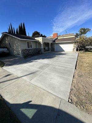 Driveway Remove and Replace - Out with the old, in with the new! 🚗✨ Our recent project had us transforming a client’s old, broken driveway into a spacious and sleek masterpiece. We did a complete removal and replacement, giving them a larger and more functional space—all wrapped up in just two days. Fast, efficient, and paving the way for a brand-new experience. 🛠️ Ready for a driveway makeover? Let’s get started! Driveway Remove and Replace - Out with the old, in with the new! 🚗✨ Our recent project had us transforming a client’s old, broken driveway into a spacious and sleek masterpiece. We did a complete removal and replacement, giving them a larger and more functional space—all wrapped up in just two days. Fast, efficient, and paving the way for a brand-new experience. 🛠️ Ready for a driveway makeover? Let’s get started!