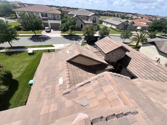 Roof Cleaning - Your roof plays a big role in how your home looks—and how people feel when they see it. That’s why we offer professional roof cleaning that clears away dark streaks, moss, and buildup. It’s not just about looking better (though it will). A clean roof also helps preserve the structure beneath. Roof Cleaning - Your roof plays a big role in how your home looks—and how people feel when they see it. That’s why we offer professional roof cleaning that clears away dark streaks, moss, and buildup. It’s not just about looking better (though it will). A clean roof also helps preserve the structure beneath.