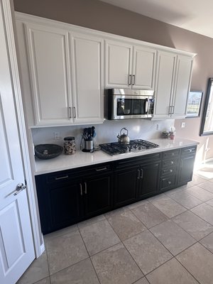 Kitchen Cabinets re finished in 2 tones - Kitchen Cabinets re finished in 2 tones Kitchen Cabinets re finished in 2 tones - Kitchen Cabinets re finished in 2 tones