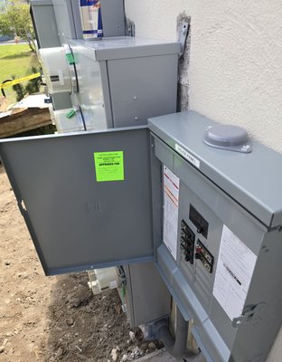 11 Meter Service Upgrade - Before, During, and After - Quoted for three days and our guys knocked this one out of the park! Completed and inspected in just three days, they were quick, efficient, safe, and thorough, as usual. 11 Meter Service Upgrade - Before, During, and After - Quoted for three days and our guys knocked this one out of the park! Completed and inspected in just three days, they were quick, efficient, safe, and thorough, as usual.