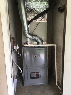 Replacement of 4 ton complete split system RUU/RHEEM - Installation of complete split system gas electric RUUD/RHEEM brand Replacement of 4 ton complete split system RUU/RHEEM - Installation of complete split system gas electric RUUD/RHEEM brand