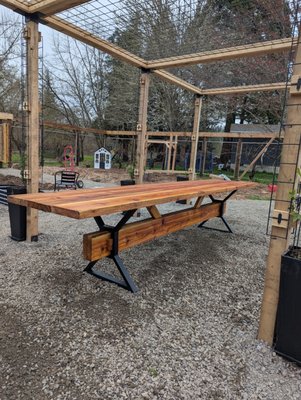 Custom Table/Gazebo - Custom gazebo using 4"x4" post and Hog wire panels.
Custom 12' cedar table Custom Table/Gazebo - Custom gazebo using 4"x4" post and Hog wire panels.
Custom 12' cedar table