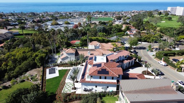 Specialty projects in La Jolla, CA - Palomar Solar and roofing loves all solar projects but thrives on the challenging ones.  Here are a few samples of different style roofs in La Jolla, CA