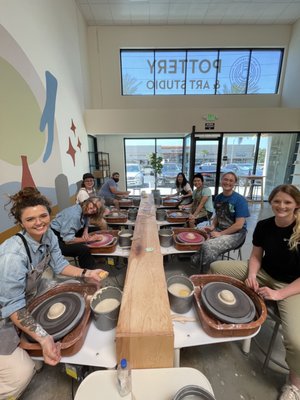 Wheel Throwing Classroom - We offer a variety of pottery and ceramic lessons for those with no previous pottery experience as well as those who desire to improve.