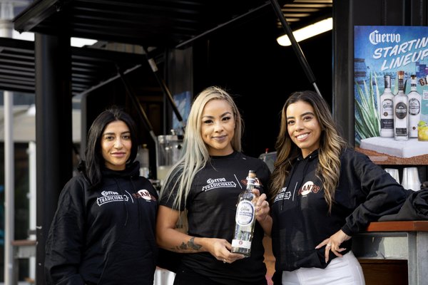 Giants Pre-Game Happy Hour - Giants Pre-Game Happy Hour sponsored by Jose Cuervo Tequila.
Free Giants Game ticket giveaways and more! Giants Pre-Game Happy Hour - Giants Pre-Game Happy Hour sponsored by Jose Cuervo Tequila.
Free Giants Game ticket giveaways and more!