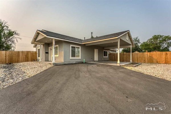 820 Vassar St Reno, NV, 89052 - HUGE PRICE IMPROVEMENT! Built in 2018, this newer home is located right in the heart of Reno and is ready for immediate move it! Within minutes to the airport, hospitals, midtown and the riverwalk district! This home sits back from the street for privacy and features an open kitchen with granite counter tops, large granite island, gas stove and plenty of storage. The xeriscape landscaping makes this property virtually maintenance free! 820 Vassar St Reno, NV, 89052 - HUGE PRICE IMPROVEMENT! Built in 2018, this newer home is located right in the heart of Reno and is ready for immediate move it! Within minutes to the airport, hospitals, midtown and the riverwalk district! This home sits back from the street for privacy and features an open kitchen with granite counter tops, large granite island, gas stove and plenty of storage. The xeriscape landscaping makes this property virtually maintenance free!