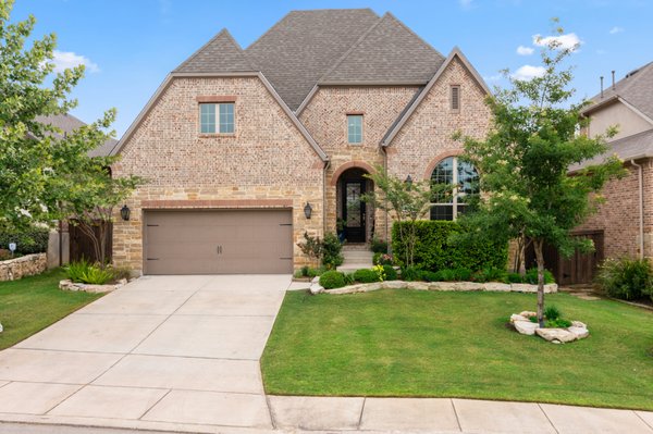 SUCCESS with The Donnie Walker Real Estate Team! - Another happy family! The sellers hired The Donnie Walker Real Estate Group after their property did not sell the first time. Donnie was able to secure a competitive offer and he broke the price-per-square-foot record in the neighborhood!
If you are not sure what to do with your home, or if you are uncertain about how an experienced real estate agent can help you, look no further. At The Donnie Walker Real Estate Group, we are a group of seasoned top performers who are ready to advocate for you and your family. We go the extra mile and are here for all your real estate needs. Contact us today at (210) 378-0878. SUCCESS with The Donnie Walker Real Estate Team! - Another happy family! The sellers hired The Donnie Walker Real Estate Group after their property did not sell the first time. Donnie was able to secure a competitive offer and he broke the price-per-square-foot record in the neighborhood!
If you are not sure what to do with your home, or if you are uncertain about how an experienced real estate agent can help you, look no further. At The Donnie Walker Real Estate Group, we are a group of seasoned top performers who are ready to advocate for you and your family. We go the extra mile and are here for all your real estate needs. Contact us today at (210) 378-0878.