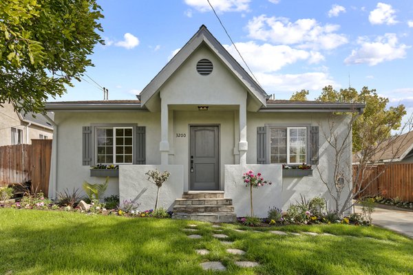 Grandeur Project - An exterior makeover can maximize curb appeal and give your home a whole new look.