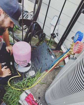 Injecting the precise amount of refrigerant into an HVAC split system with the utmost accuracy, ensuring optimal performance and efficiency. - Ensuring peak performance with a meticulous approach, we carefully administer the precise amount of refrigerant into your HVAC split system. Your comfort is our priority, and our attention to detail guarantees an efficient and well-balanced cooling experience. Trust Kingo Services Heating and Cooling for expert refrigerant handling and unparalleled HVAC care. Injecting the precise amount of refrigerant into an HVAC split system with the utmost accuracy, ensuring optimal performance and efficiency. - Ensuring peak performance with a meticulous approach, we carefully administer the precise amount of refrigerant into your HVAC split system. Your comfort is our priority, and our attention to detail guarantees an efficient and well-balanced cooling experience. Trust Kingo Services Heating and Cooling for expert refrigerant handling and unparalleled HVAC care.