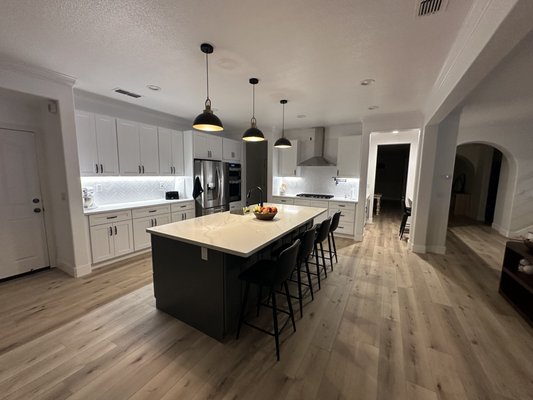 🍽️ Dream Kitchens Crafted: Bespoke Renovations by Majestic Construction! 👨‍🍳 - Your kitchen deserves to be the heart of your home—and with Majestic Construction, every renovation is tailored for function, beauty, and home value. Our kitchen remodeling experts design innovative, open-concept layouts that streamline workflow and invite connection, while incorporating bespoke islands, custom cabinetry, and high-quality countertops. We prioritize premium materials and expert installation for lasting results that withstand daily use. Our team collaborates on every detail, from lighting to fixture choices, ensuring your new kitchen matches your culinary style and aesthetic aspirations. With clear communication and transparent budgets, expect a process that’s as seamless as the stunning results. From minor upgrades to total transformations, we deliver dream kitchens that inspire joy and bring families together.