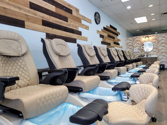 Visit Our Relaxing Spa! - We are an Ahwatukee-local and family-owned nail salon. Our mission is to deliver outstanding services with high quality products, while following proper sanitation practices. For your health and safety, pedicure liners are changed out and disposed of after each use; while tools and equipment are thoroughly cleaned and disinfected after each service.
We also strive to provide our patrons with an unforgettable experience by providing the most relaxing and friendly atmosphere. In addition, we value and appreciate your comments and feedback. If you are unsatisfied with our service at any time during your visit, please speak to our manager at the front desk, and we will accommodate you to the best of our ability. Visit Our Relaxing Spa! - We are an Ahwatukee-local and family-owned nail salon. Our mission is to deliver outstanding services with high quality products, while following proper sanitation practices. For your health and safety, pedicure liners are changed out and disposed of after each use; while tools and equipment are thoroughly cleaned and disinfected after each service.
We also strive to provide our patrons with an unforgettable experience by providing the most relaxing and friendly atmosphere. In addition, we value and appreciate your comments and feedback. If you are unsatisfied with our service at any time during your visit, please speak to our manager at the front desk, and we will accommodate you to the best of our ability.