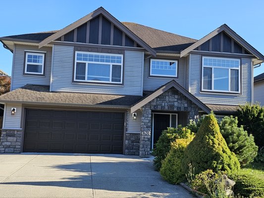 Exterior Painting Projects - Living in Vancouver is a pleasure. Your house should reflect your individuality, wonderful lifestyle, and sense of style. If you are looking to have an exterior painting on your walls, consider exterior painting services from the experts at Celestial Painting. We provide you with high-quality exterior paint services and make sure that your residential or commercial property stands top-notch.