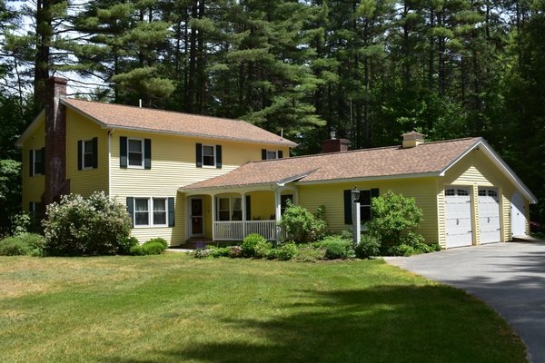 Fryeburg ME Shingle Project - Reroofed the house with a LandMark Pro Shingle color Resawn Shake Fryeburg ME Shingle Project - Reroofed the house with a LandMark Pro Shingle color Resawn Shake