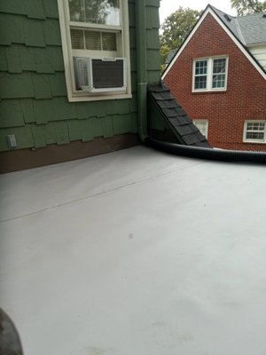 Walkout deck transformation - Replaced the walkout deck with TPO flatroofing material. Walkout deck transformation - Replaced the walkout deck with TPO flatroofing material.