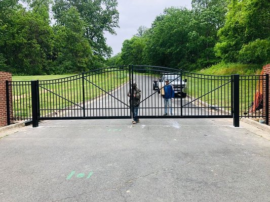 Aluminum Fence - Experienced in Residential and Commercial Aluminum Fence